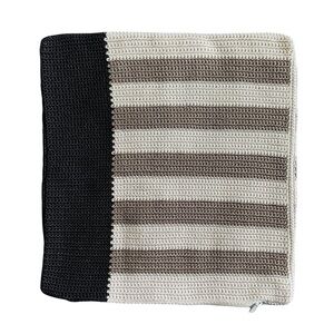 The Sak Home 18 x 18 Hand Crochet Pillow Cover